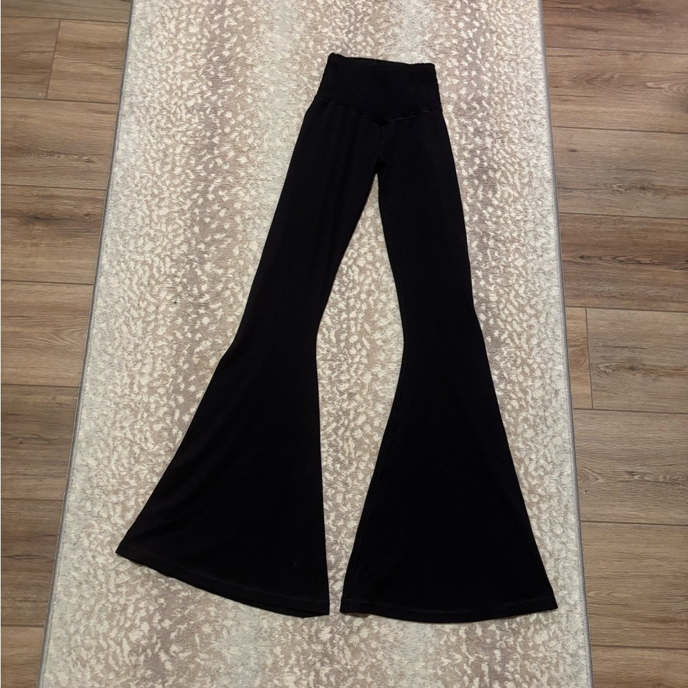 Aerie smocked waist high waisted flare leggings